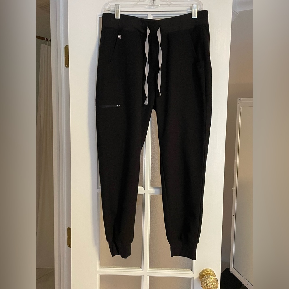 COPY - FIGS Jogger Scrub Pant